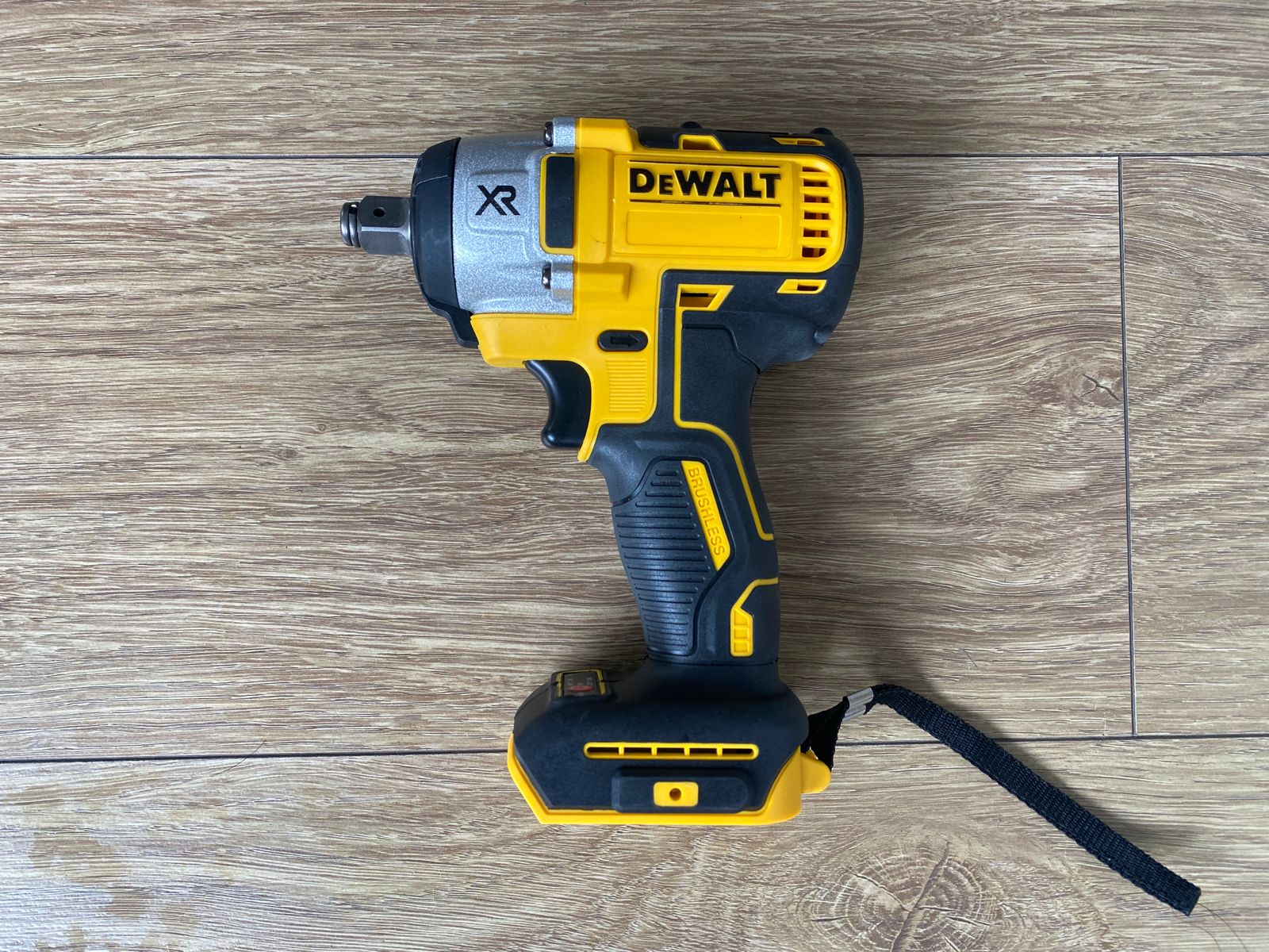 Miniatura 3 de LLAVE DE IMPACTO 128V CON MANDRIL DEWALT